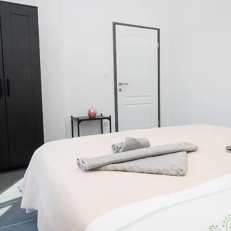 Annela Apartment *
